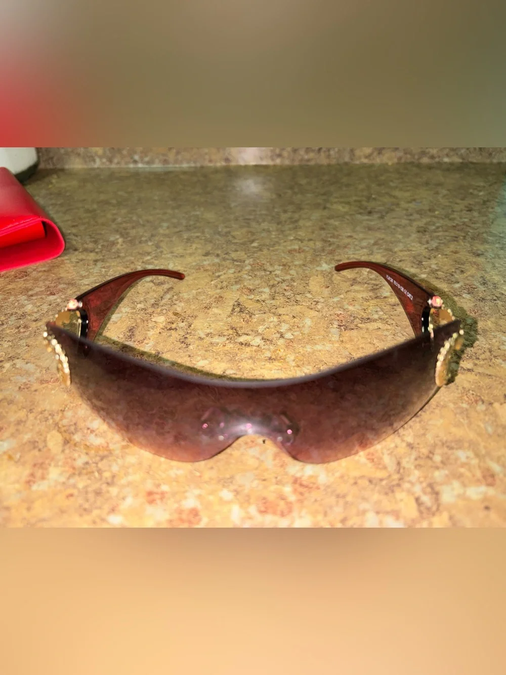 SLNP Gallery Women's Pink Heart Sunglasses